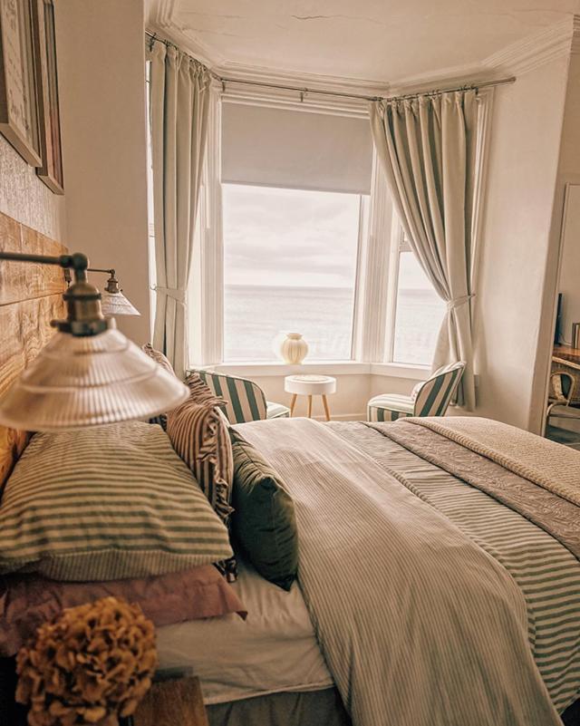 Mor Heli Guest House Criccieth Eksteriør billede